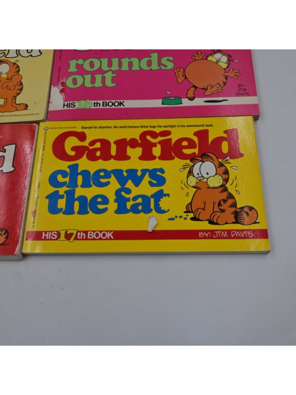 Garfield Comic Strip Book Lot Jim Davis Vintage Lot Of 12 - Picture 3 of 16